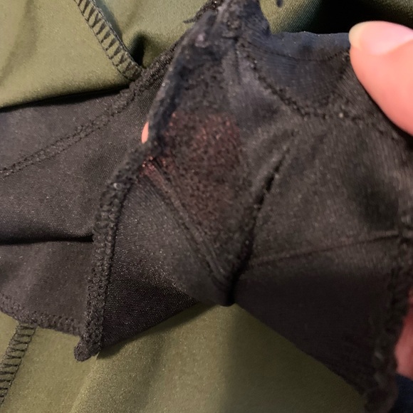 GREEN MINISKIRT WITH BELT DETAILS AND BUILT IN SHORTS SIZE XS - Picture 5 of 5